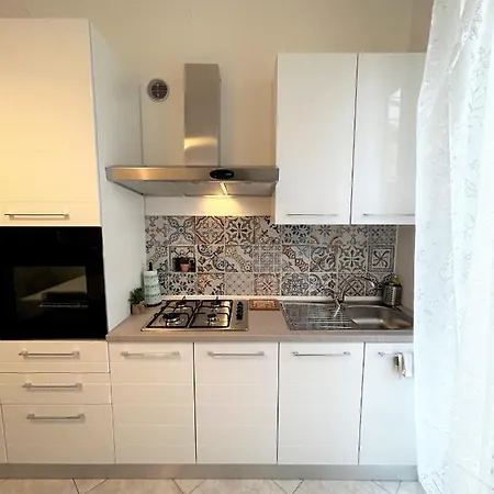 Apartamento La Dotta - Via Guglielmo Marconi 24 *